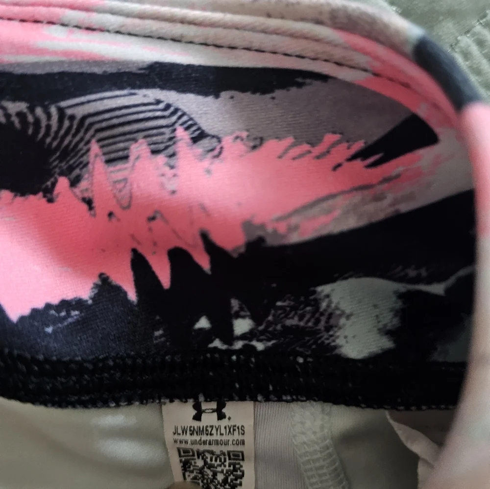 Under Armour Black and Pink Patterned Apparel